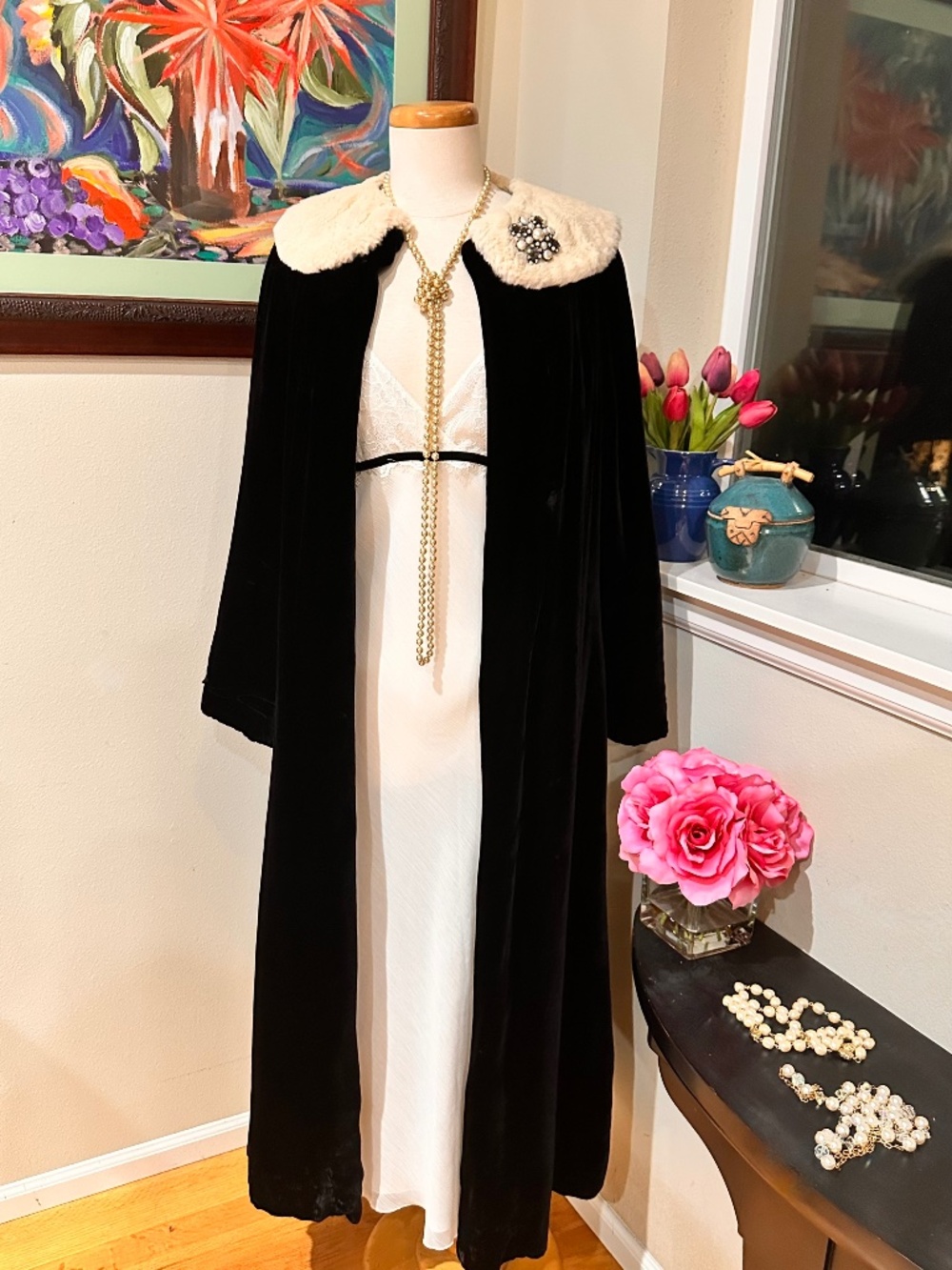 Black Silk Velvet Opera Coat w/ Ermine Collar c1930 Vintage